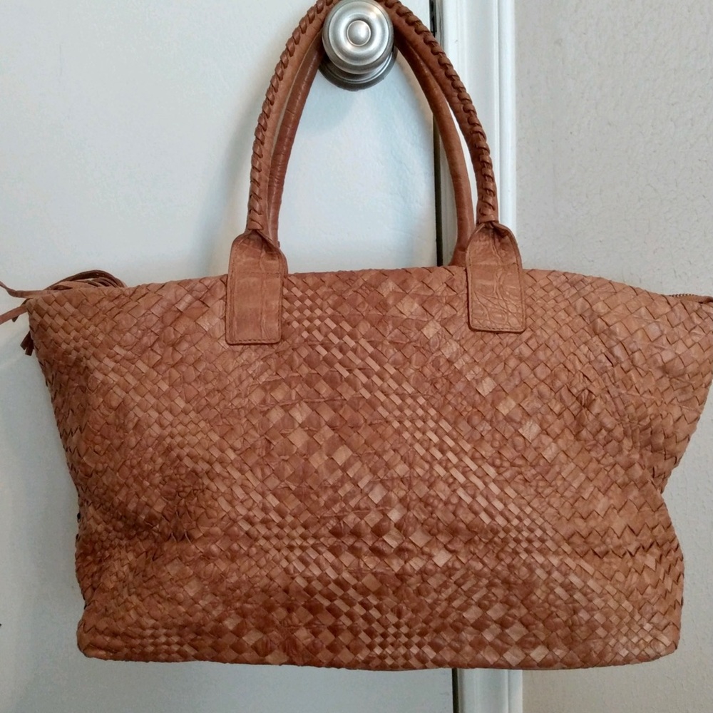 Like-new Jennifer Tattanelli purse